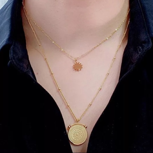 💛18K Gold double round necklace - Picture 3 of 5